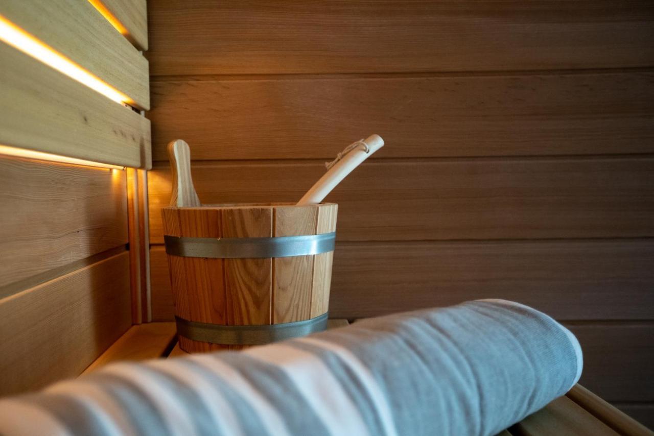 Luxury Glamping Chocolate Village 马里博尔 外观 照片