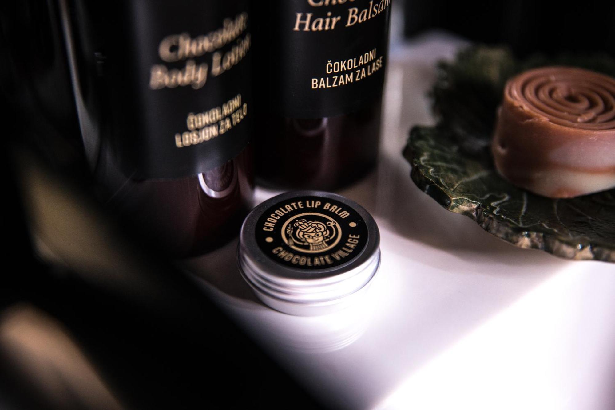 Luxury Glamping Chocolate Village 马里博尔 外观 照片
